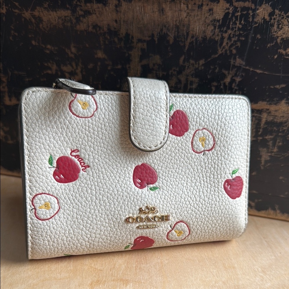 Coach Medium Corner Zip Wallet White Pebbled Leather Red Apple Print Bifold